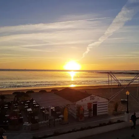 D'une A Plage A 500 M De La Plage Avec Piscine Partagee Jardin Clos Et Wifi Appartement Châtelaillon-Plage
